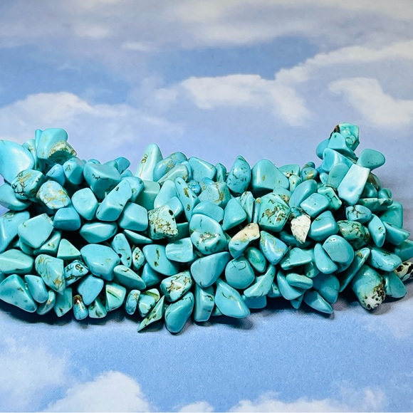 Turquoise Nugget Stretchy Bracelet Ships FREE - Picture 3 of 5
